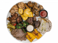 Ассорти 7 блюд на открытом огне: куриные бедра, куриная грудка, свиная шея, баранина мякоть, фланк стейк, шампиньоны и кукурузой